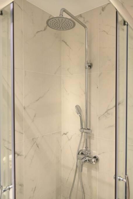 Appartement A13 Pristine & Sunny 30M2 Flat Near Syntagma Sq à Athènes Extérieur photo